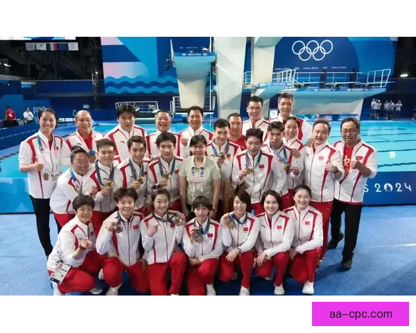 中国跳水“梦之队”包揽女子1米跳板金银牌